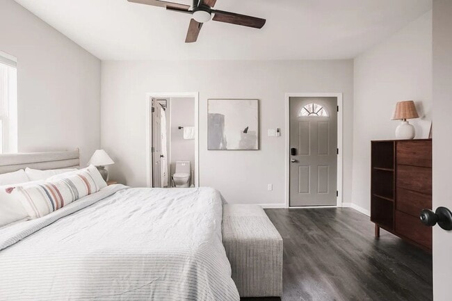 Building Photo - Private Unfurnished Single Family Home In ...