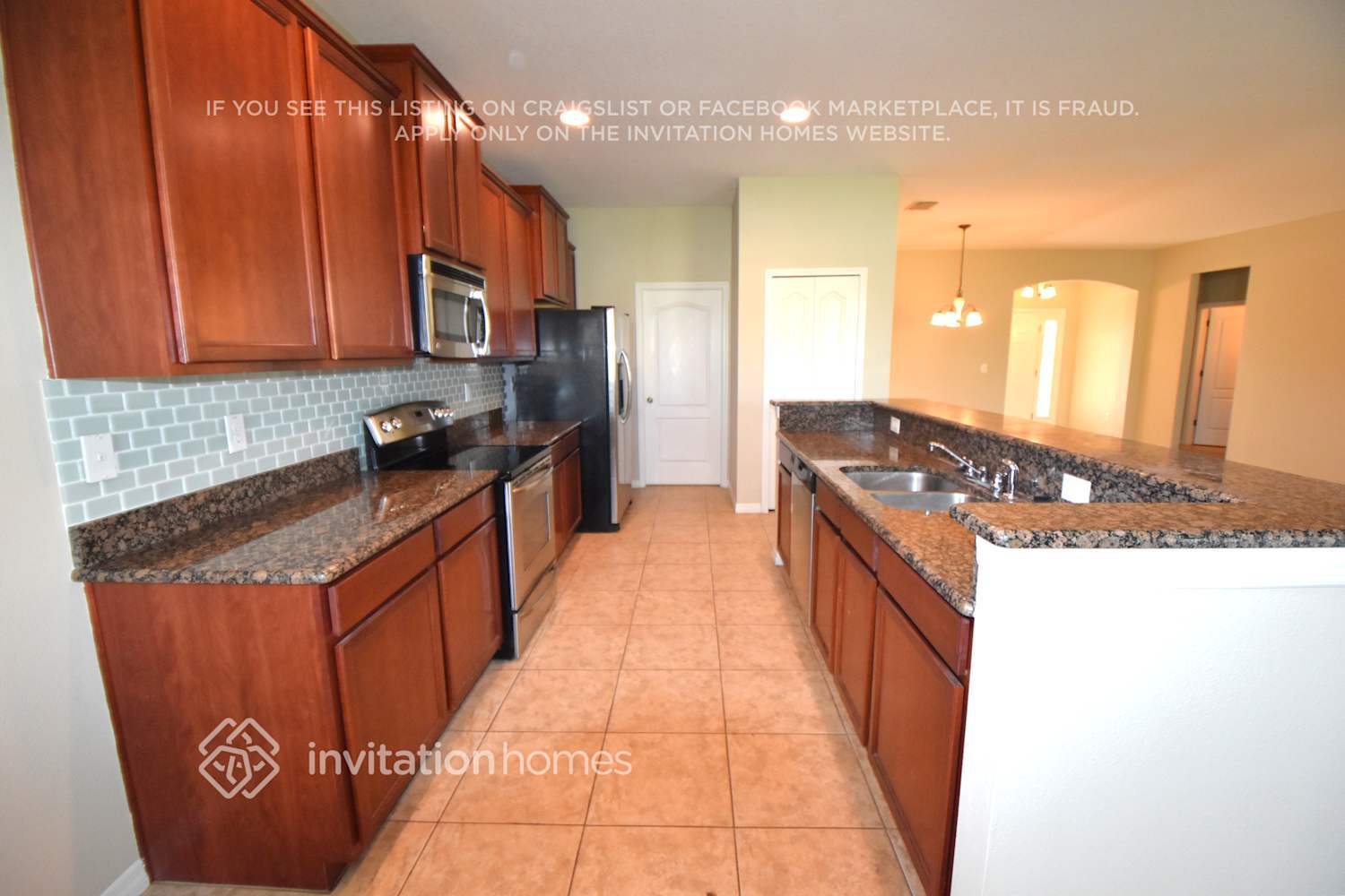 Building Photo - 574 Vista Ridge Dr