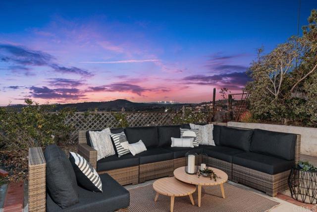 Building Photo - 9346 Laurentian Dr