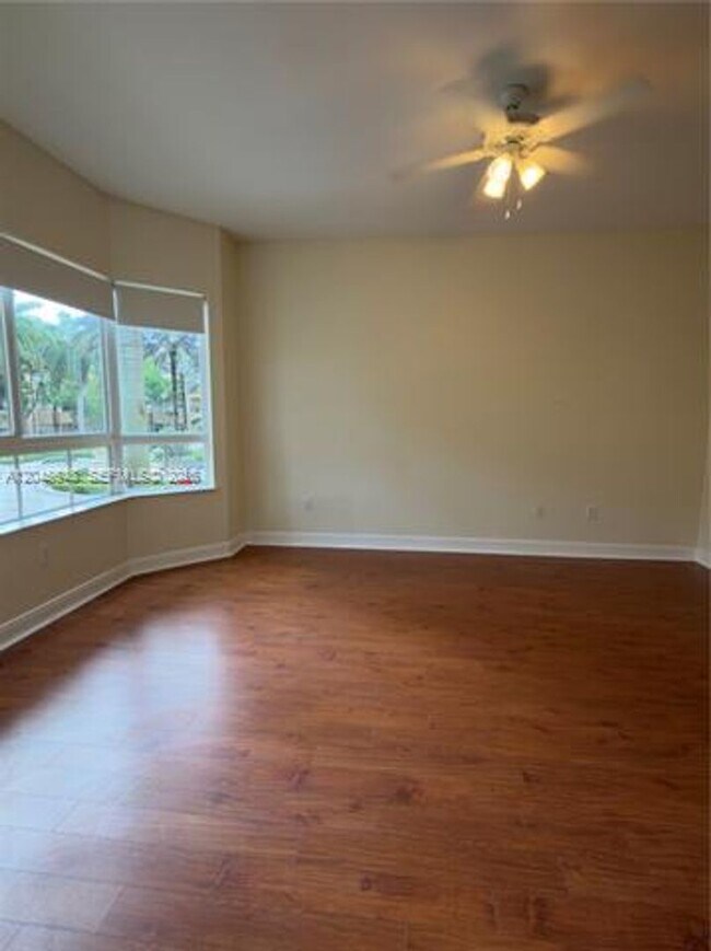 Building Photo - 16100 Emerald Estates Dr