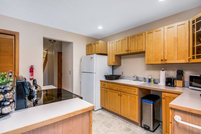 Building Photo - 18 Forgan Ln