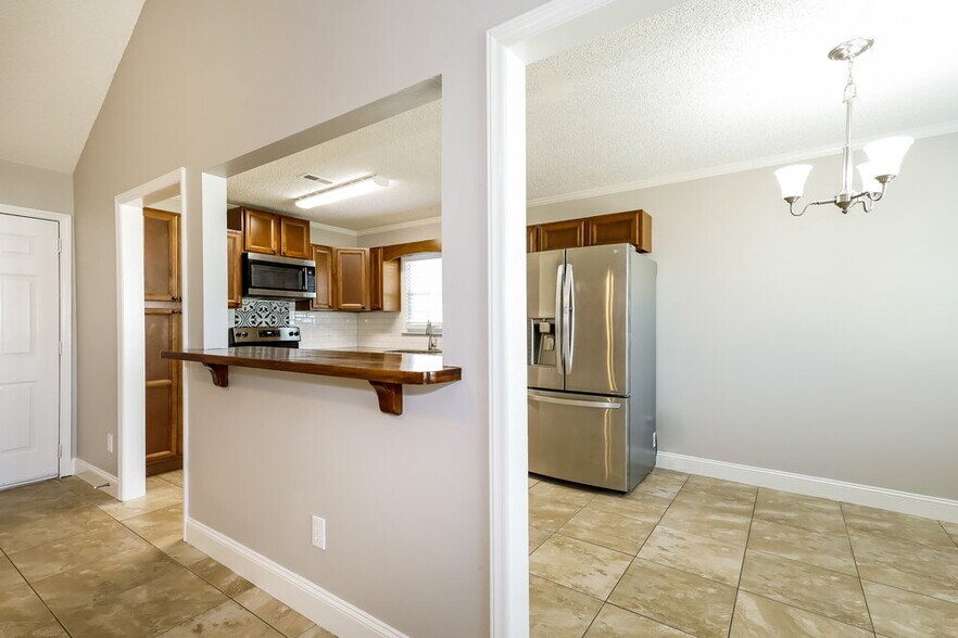 Building Photo - 14913 Forest Mist Way