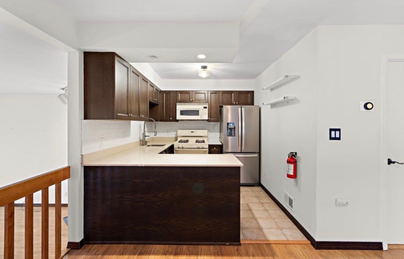 Building Photo - 228 Sandcastle