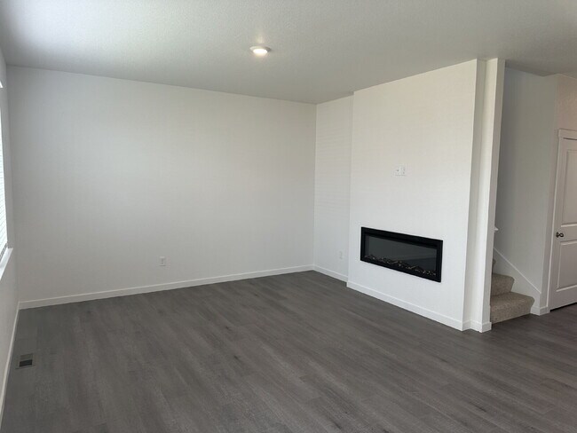 Building Photo - Brand New Beautiful Home in Mead!!!!