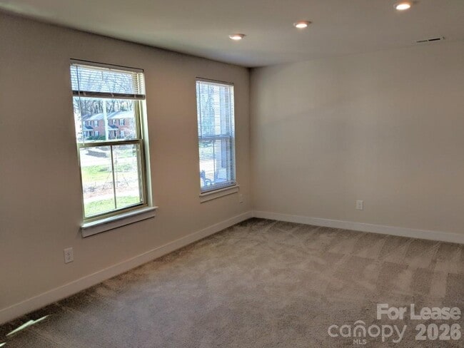 Building Photo - 3051 Salix Bend Dr