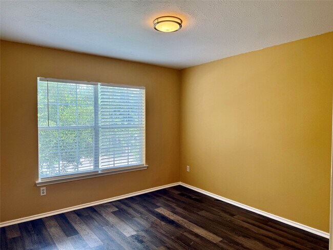 Building Photo - 5111 Caymus Dr