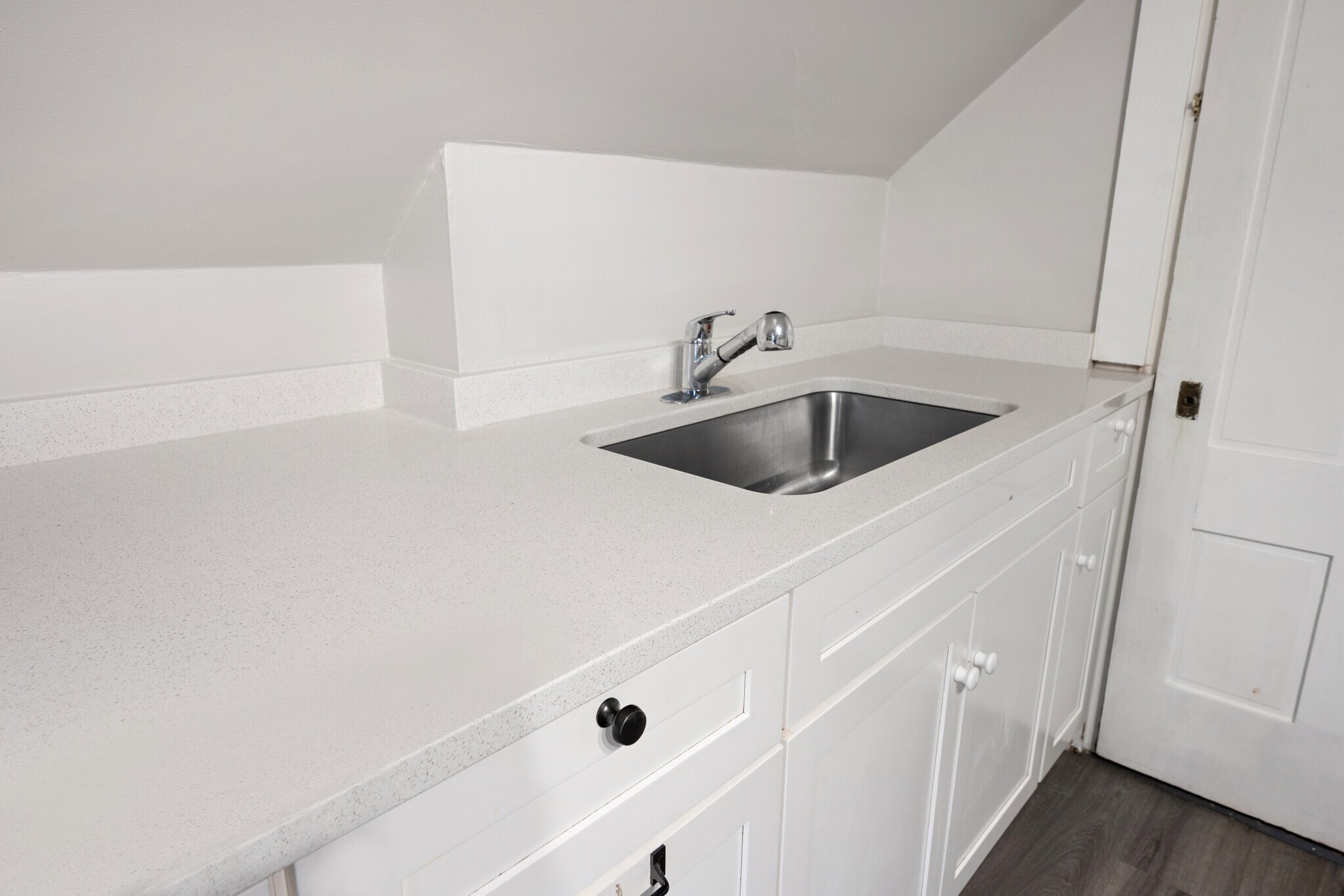 Building Photo - 135 Cedar St