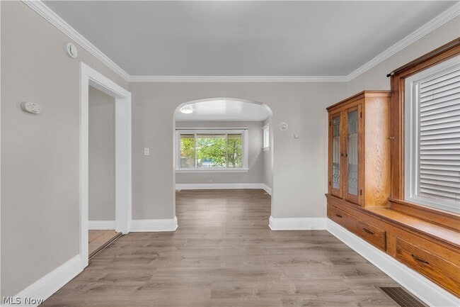 Building Photo - 3407 W 91st St