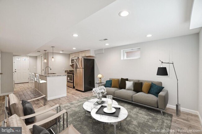 Building Photo - 420 Oglethorpe St NE