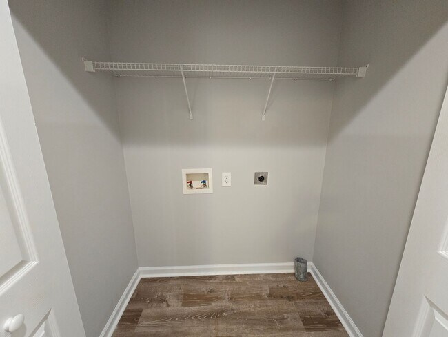 Building Photo - !!!!300 Off Rent!!! Updated 3BR 2BA Home w/ Central A/C • Wood Deck in Durham