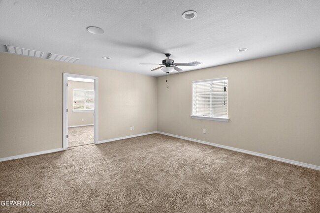 Building Photo - 14940 Tim Hardaway