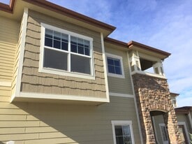 Building Photo - 5039 Brookfield Dr