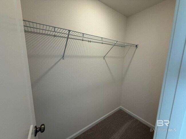 Building Photo - 16223 Eden St