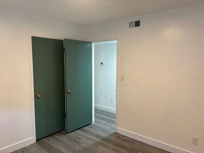 Building Photo - 6920 Maita Cir