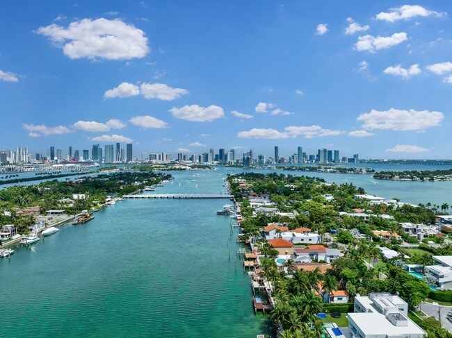 Building Photo - 56 S Hibiscus Dr