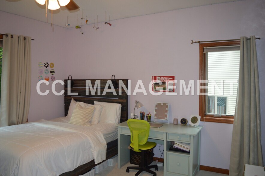 Building Photo - 9217 Bear Claw Way