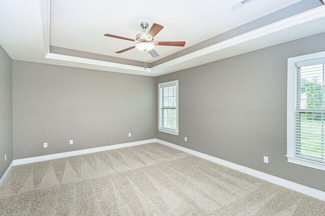 Building Photo - 6401 Cobble Creek Dr