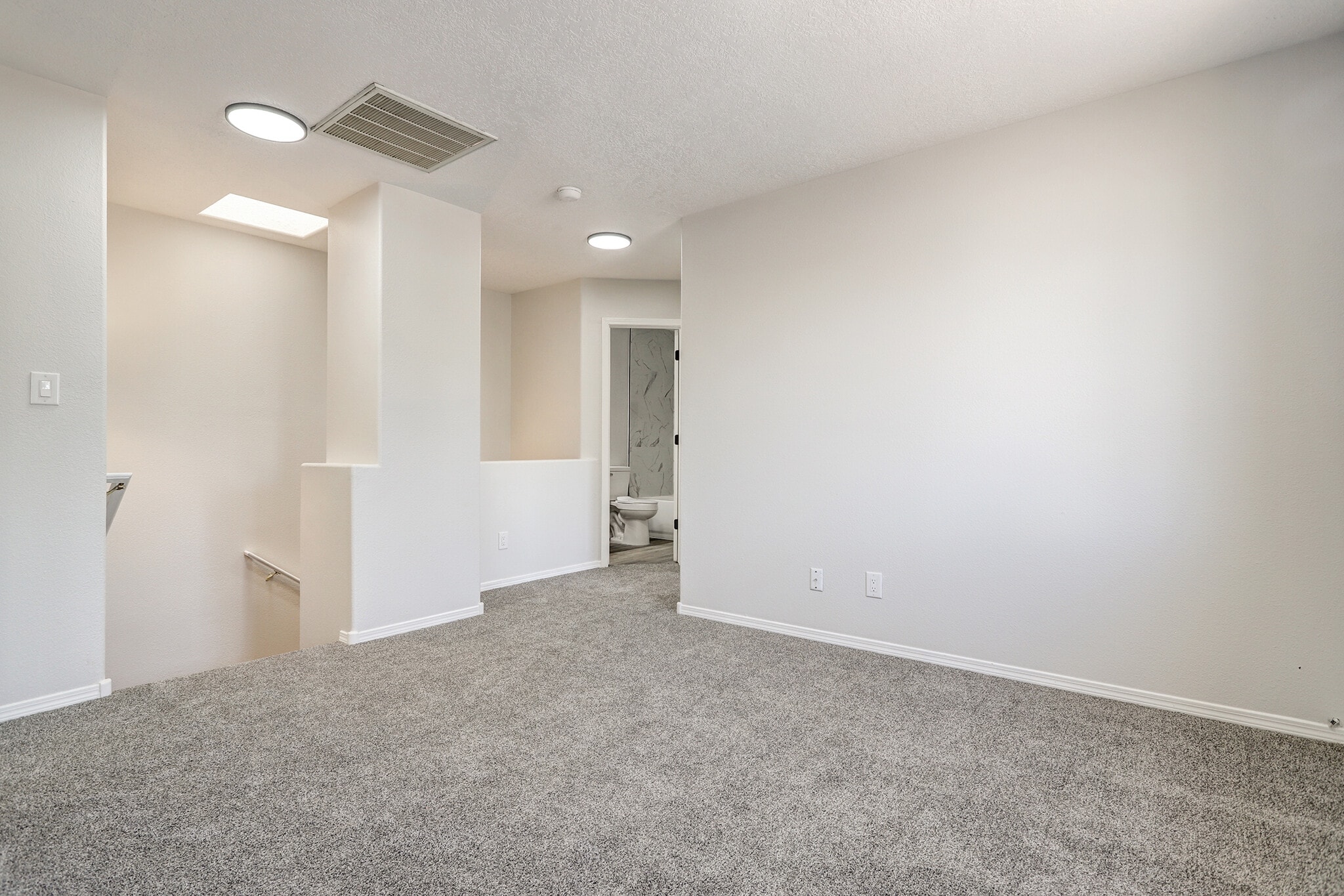 Loft - 7817 Louisiana Blvd NE