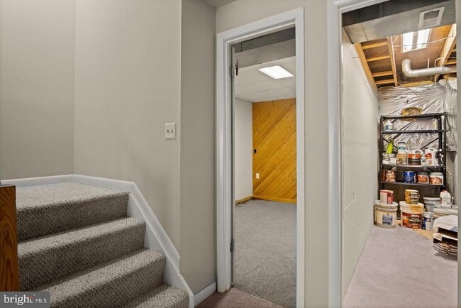 Building Photo - 1602 Oak Spring Way
