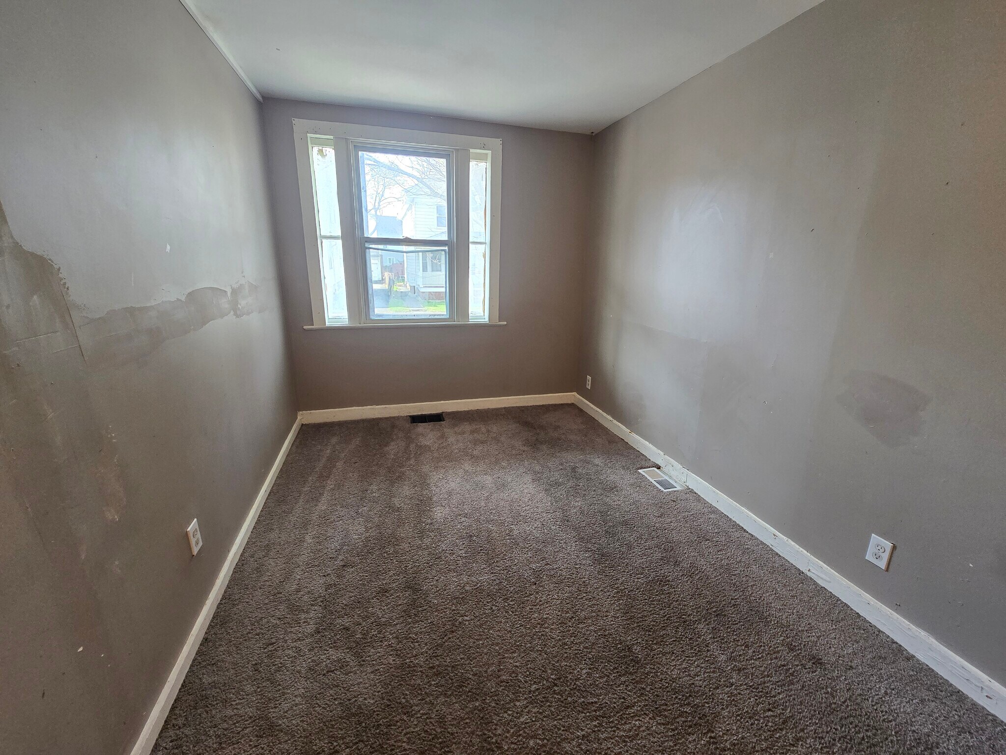 Building Photo - 544 Emerson St