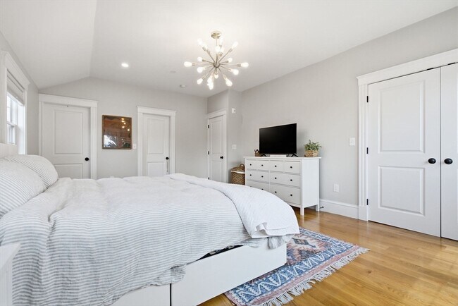Building Photo - 144 Highland Ave