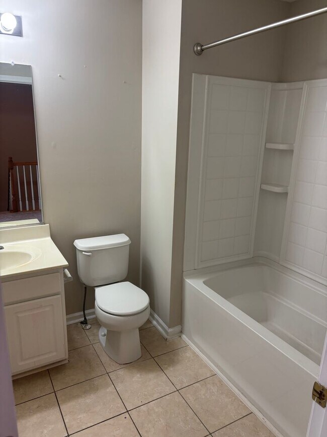 Building Photo - Brightwood Farms / Whitsett