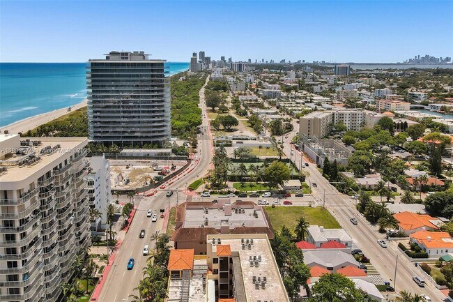 Building Photo - 8816 Collins Ave