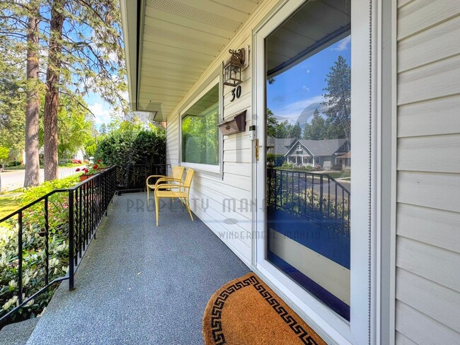 Building Photo - Tranquil Home Steps from Manito Park