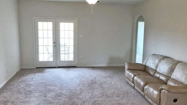 Building Photo - 20731 Solstice Point Dr