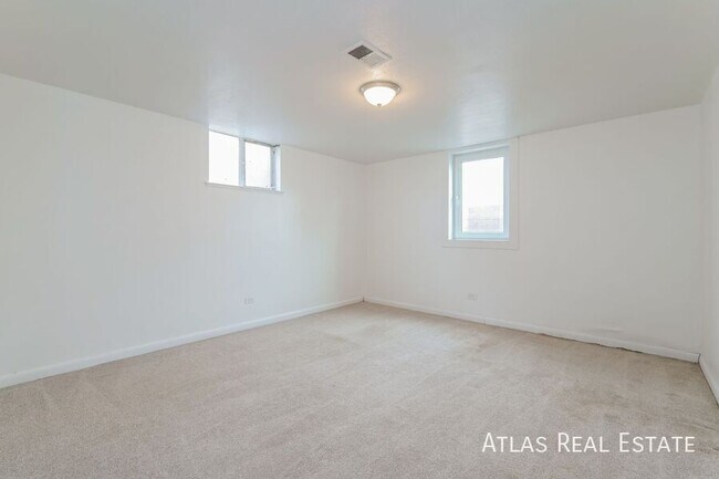 Building Photo - 2353 S Sherman St