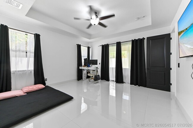 Building Photo - 7461 Moonrise Dr