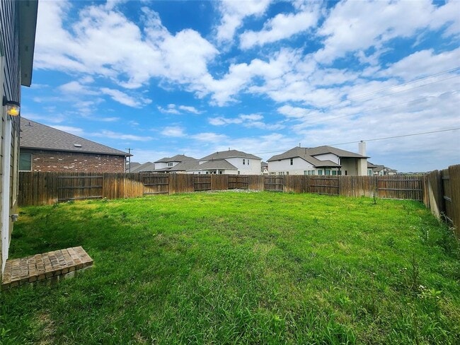 Building Photo - 20028 Ploughshores Ln