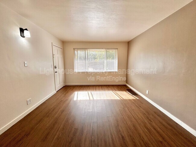 Building Photo - 2278 Nelson Ave SE