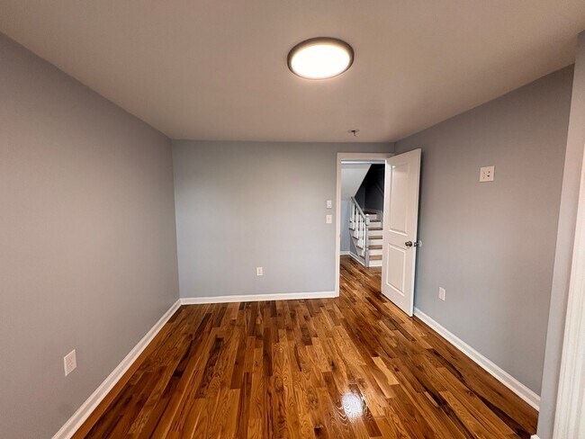 Building Photo - Beautiful, Newly Renovated 6 Bedroom 2 1/2 Bathroom Single Family House Available for Rent in Asb...