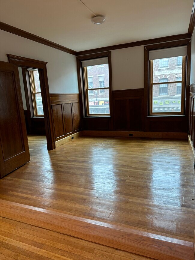 Building Photo - The National