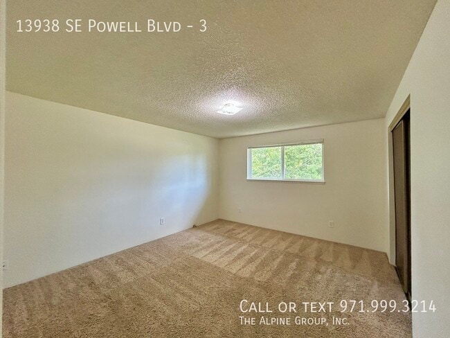 Building Photo - 13938 SE Powell Blvd