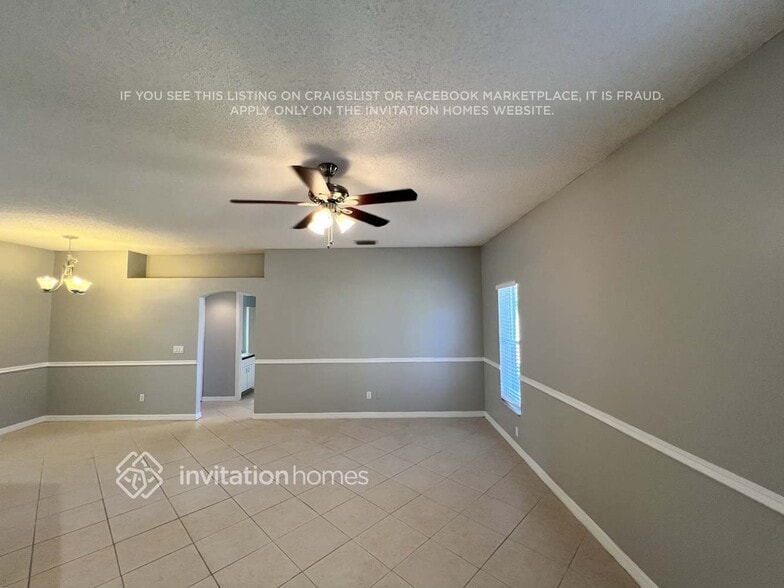 Building Photo - 1385 SE Proctor Ln