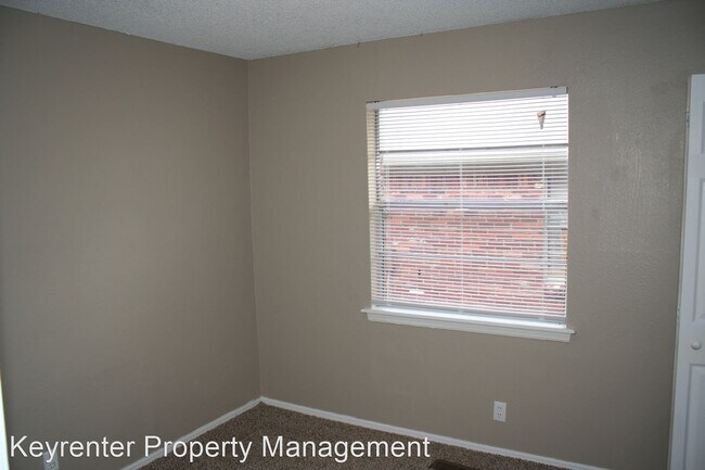 Building Photo - 3 br, 2 bath House - 9915 E 22nd Pl