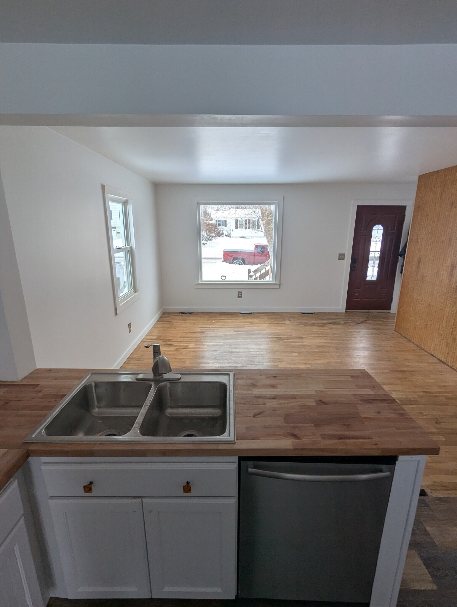 Building Photo - 4527 Hanover Ave