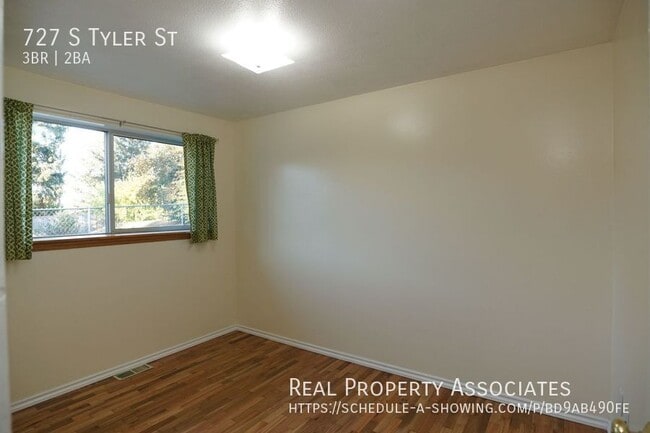 Building Photo - 727 S Tyler St