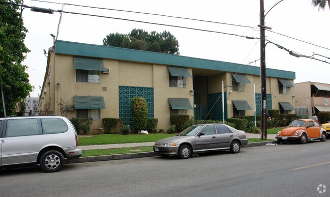 Building Photo - 8418 Willis Ave