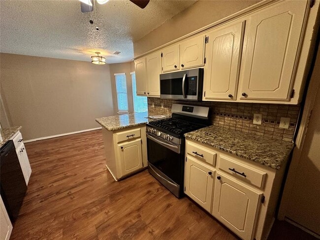 Building Photo - 2221 NE 8th St