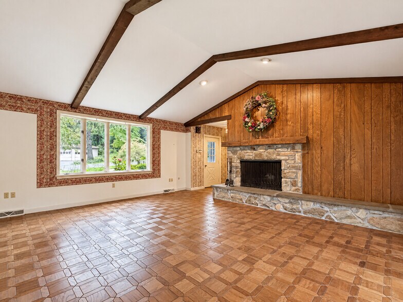 Building Photo - 156 Conestoga Blvd