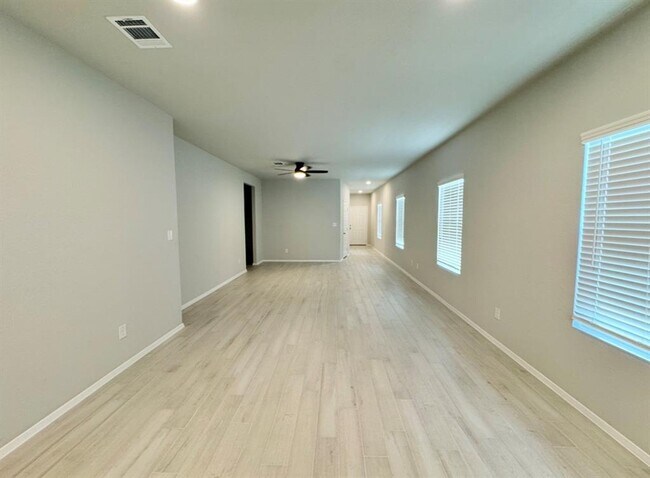 Building Photo - 204 Tillage Rd