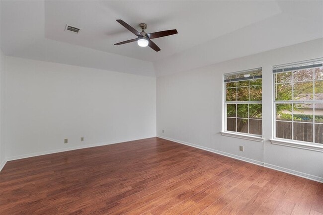 Building Photo - 7905 Henry Kinney Row