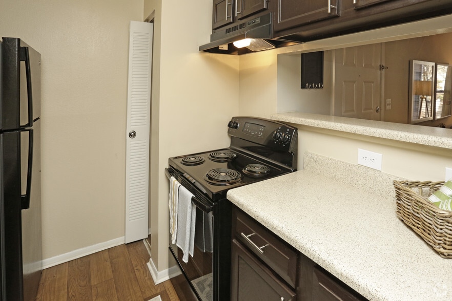 Primary Photo - Crossing at Holcomb Bridge