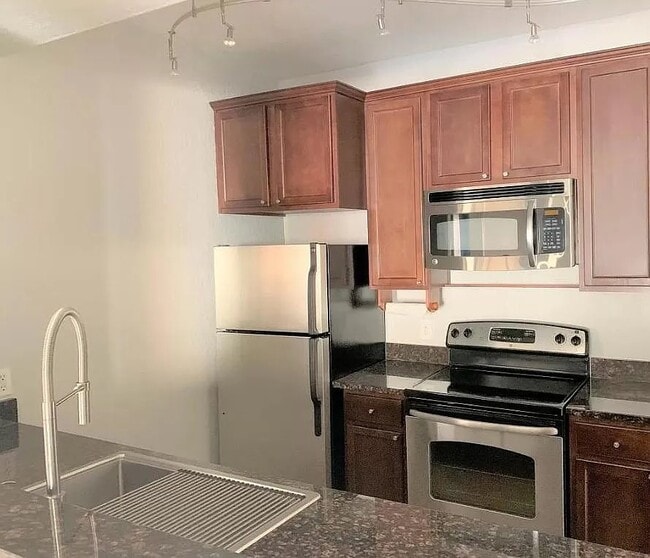 Building Photo - 14145 N 92nd St