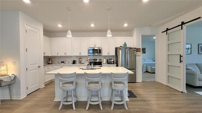 Building Photo - 5723 Cattle Rnch Dr