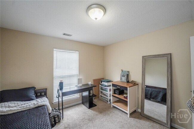 Building Photo - 618 Laurel Hill Cir