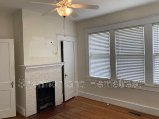 Building Photo - 2809 Lombardy Ct